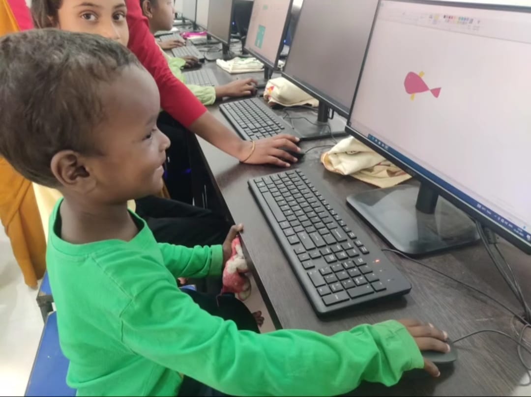Computer Art Lab at Snehkul